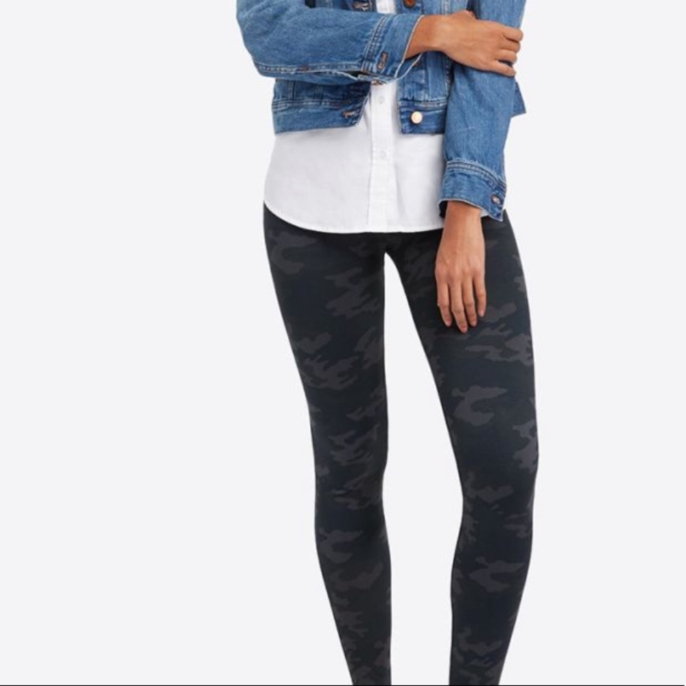 Spanx Camo leggings, black/grey (MAKE OFFER)